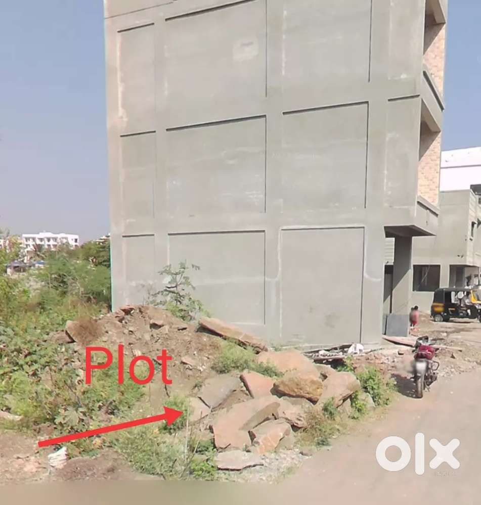 Plot for sale road touch 15 feet road clear papers