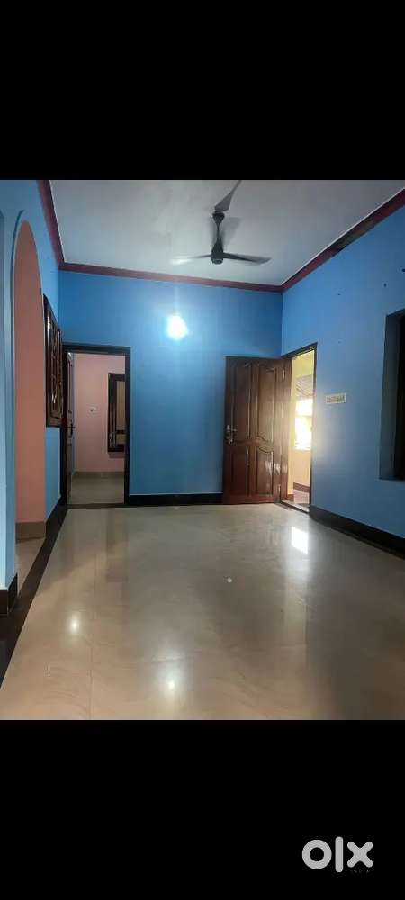 2 BHK HOUSE FIRST FLOOR RENT AT EDAPPALLY KUNNUMPURAM