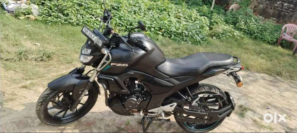 YAHAMAHA FZS V3 BS6 2020 MODEL