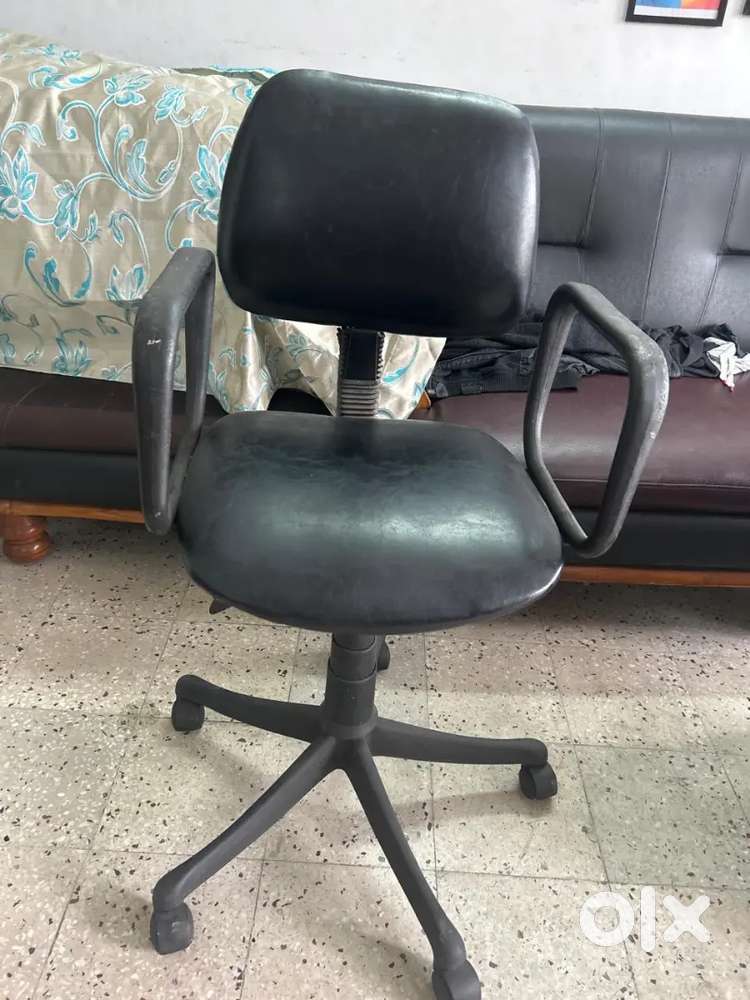 Height Adjustable Leather Chair