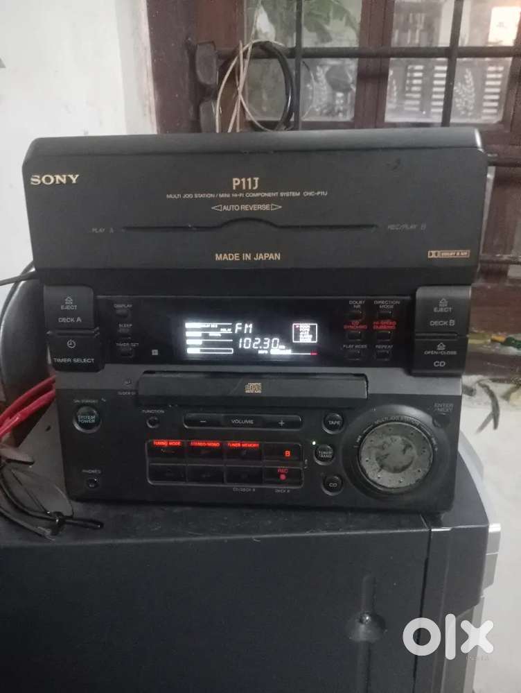 Sony p11j hifi system good condition