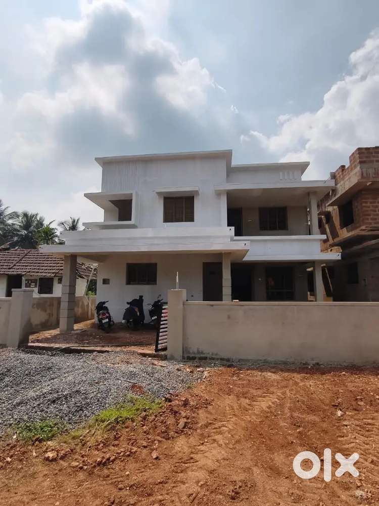 4BHK HOUSE FOR SALE IN GURUPURA KAIKAMBA