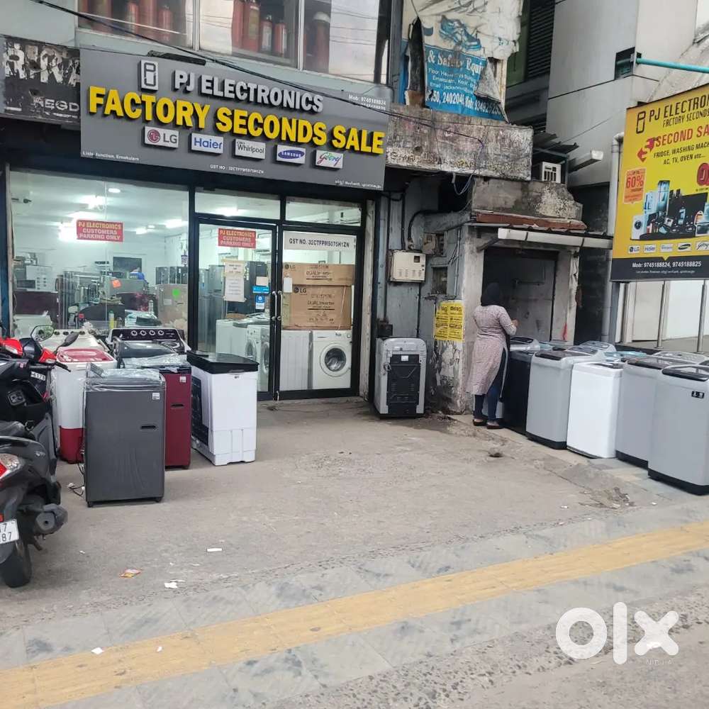 തൃപ്പൂണിത്തുറയിൽ നിന്നും 11kmദൂരം Metro piller 612 ൽ