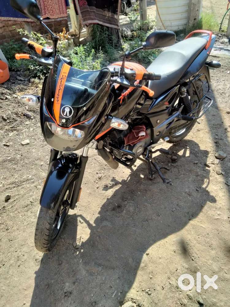 BAJAJ PULSAR 125 (MODEL-2021) First Owner.