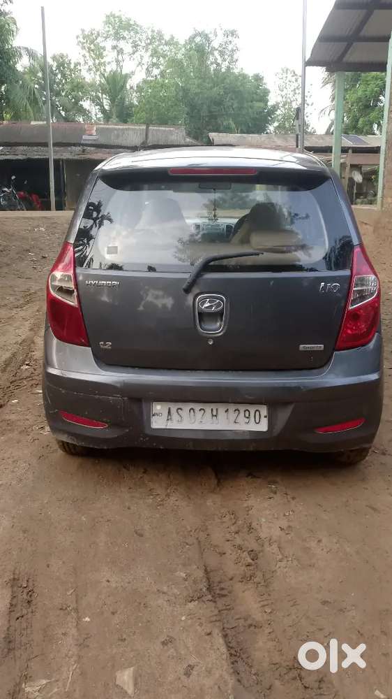 Hyundai i10 2011 Petrol 180000 Km Driven
