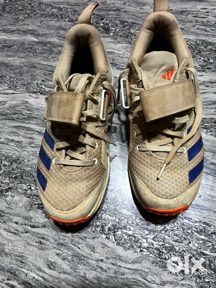Cricket spikes shoes
