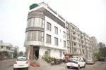 House keeping person