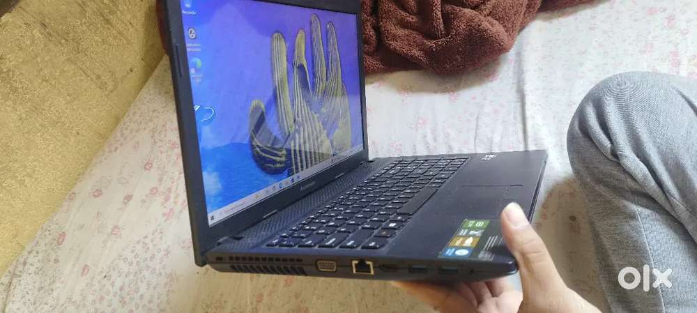 LAPTOP LENOVO