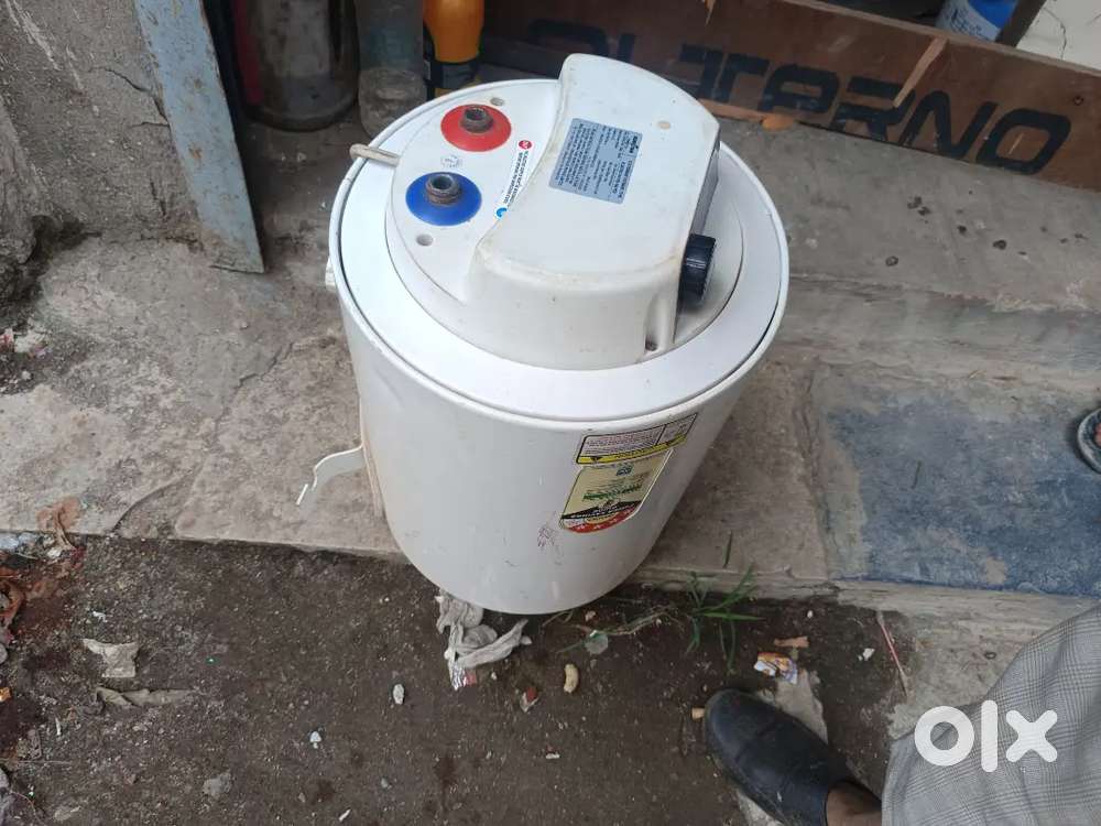 Water geyser 15 ltr.