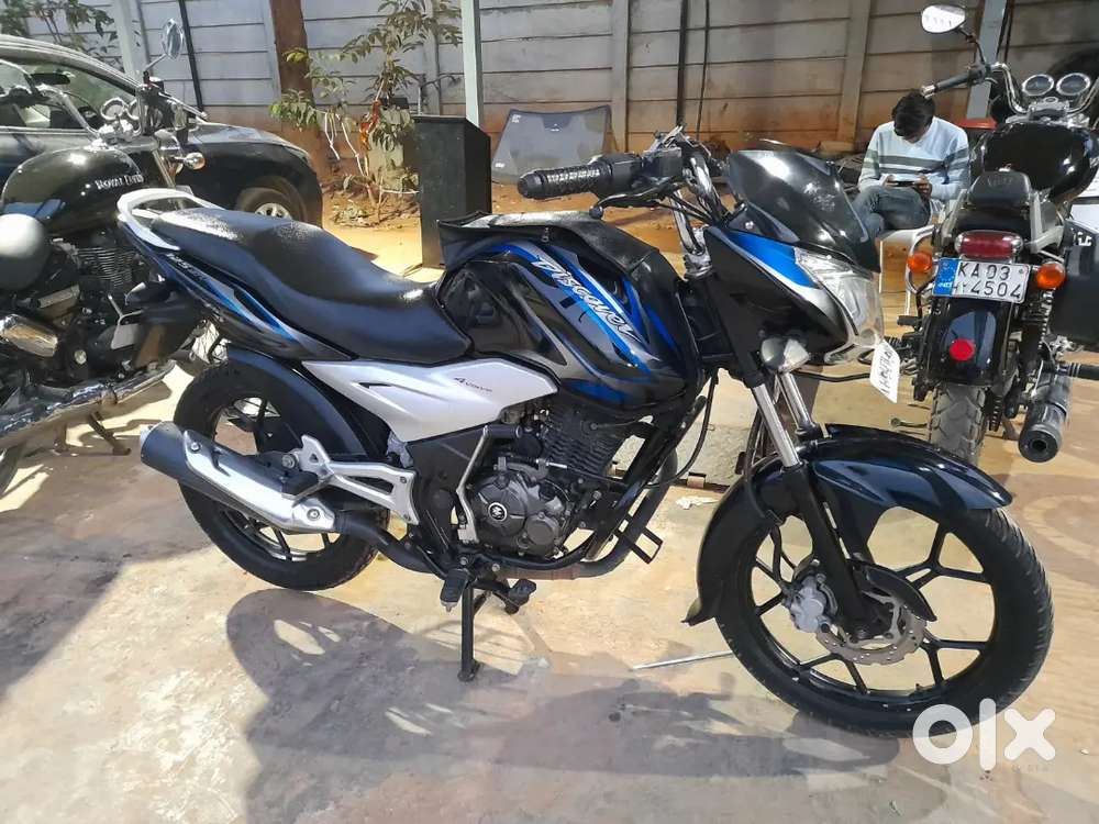 Bajaj Discover 125 ST in good condition