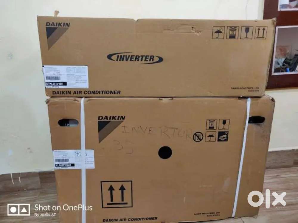 Daikin 1.5 ton 3star split AC with warranty