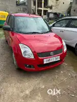 Swift vxi 2006 with back camera centre lock