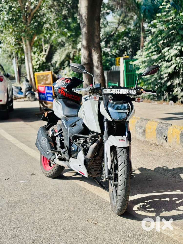 TVS apache rtr 160 4v 2023