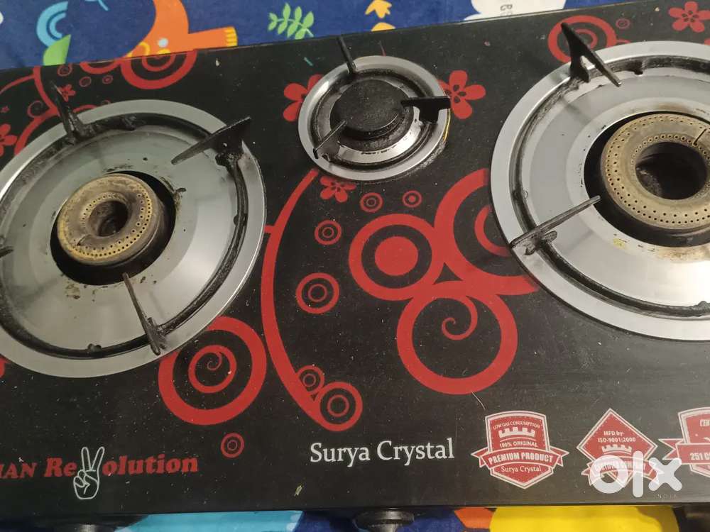 Automatic gas stove with three burner