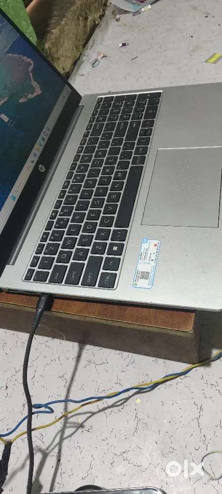 Leptop hp  se