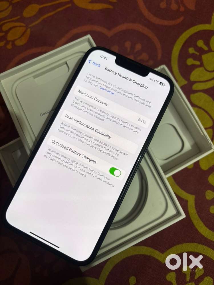 Iphone 14 128 gb bttery hlth 84 very good condition no single scratch