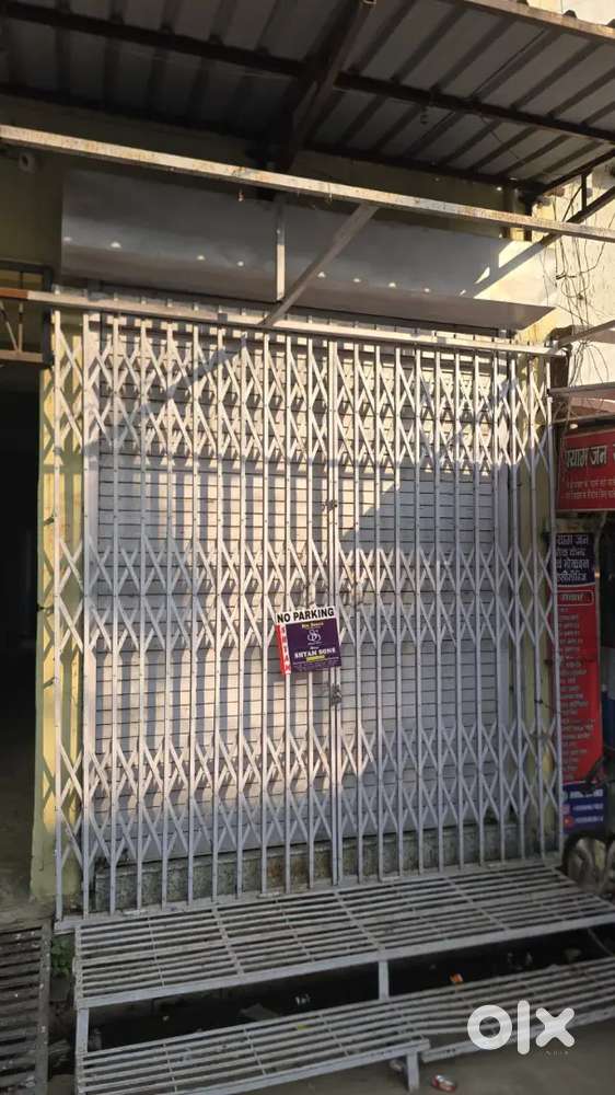 Rent for office/shop.  area(11×40)