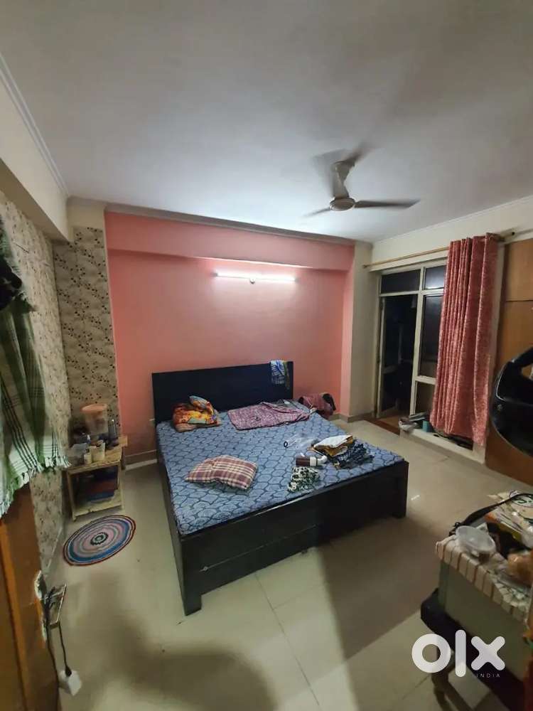 2 BHK apartment flat house in race course
