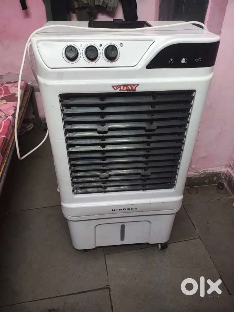 new cooler only 1 month old