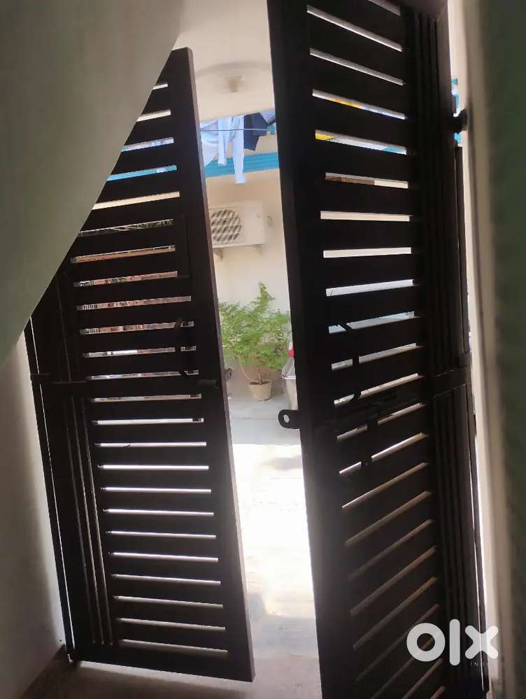 House available in prime location