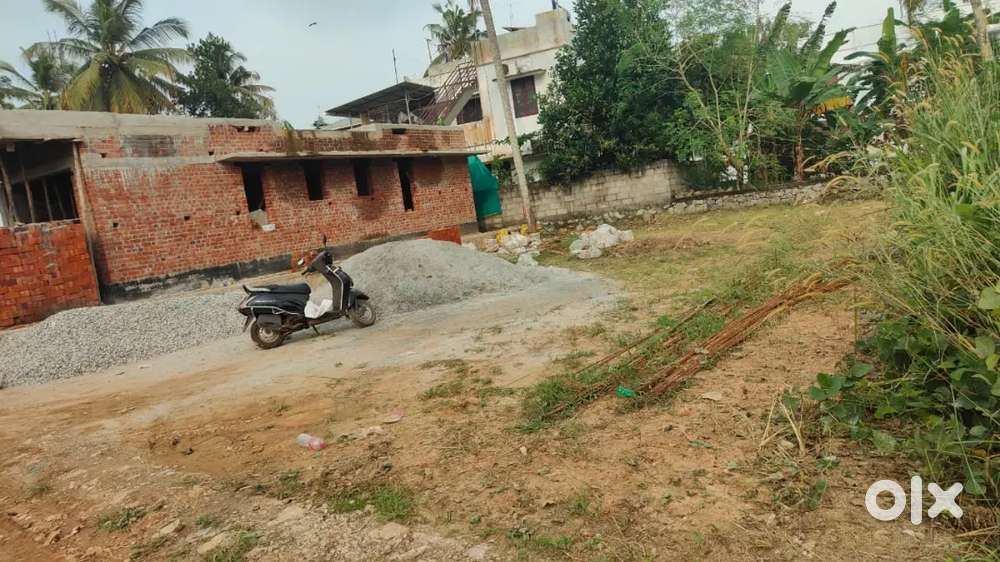 6 cent 7 cent plot sale between nalanchora nad mannanthala