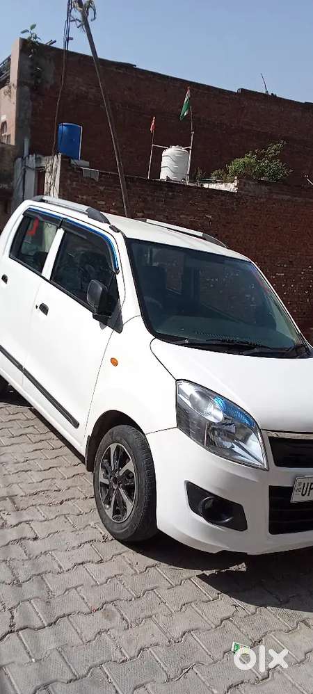 Car 24 not alu Maruti Suzuki WagonR 2019 CNG & Hybrids 46000 Km Driven