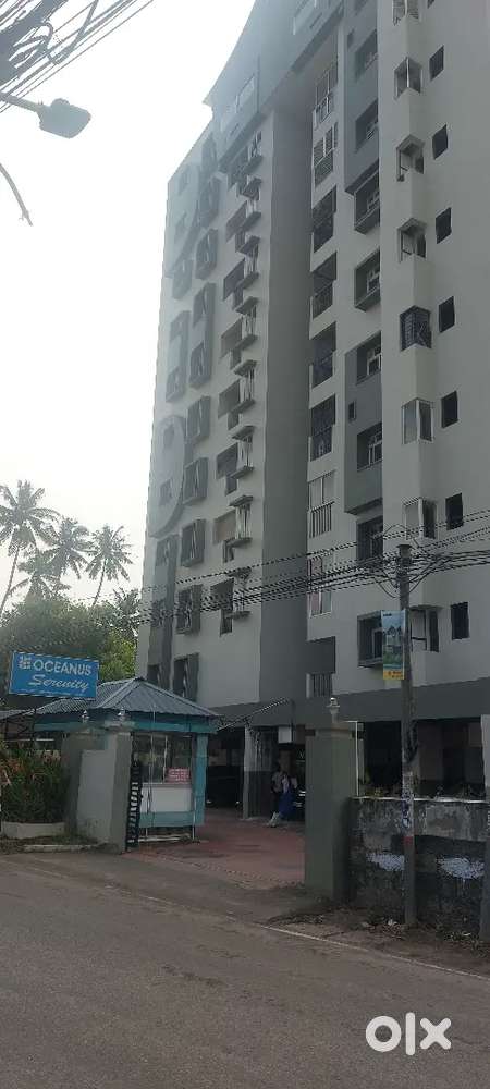 Single room/2 sharing,Female flatmates required,Near UST & Infosys.