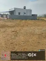 செம்மண் பூமி, வீடுகளுக்கு அருகில்