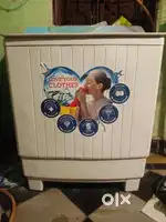 Hundai company Washing machine  6 months  old