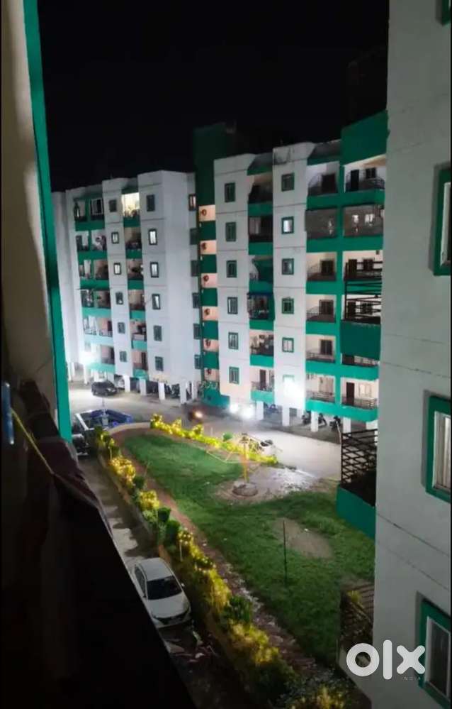 Urgent need for Girl Roommate