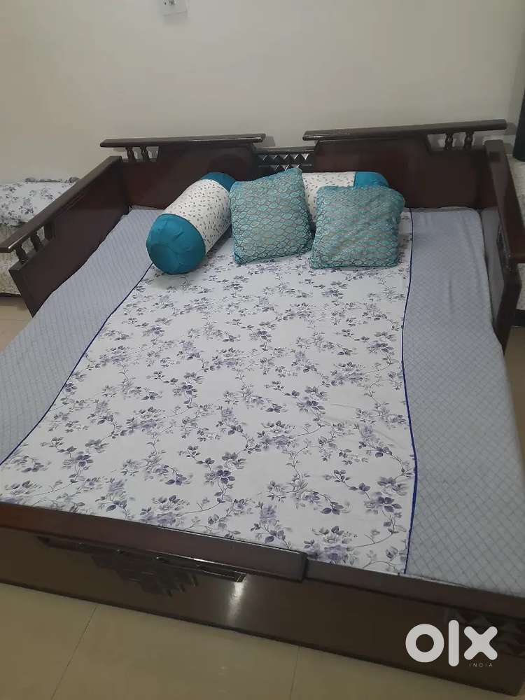 Old king size bed sale