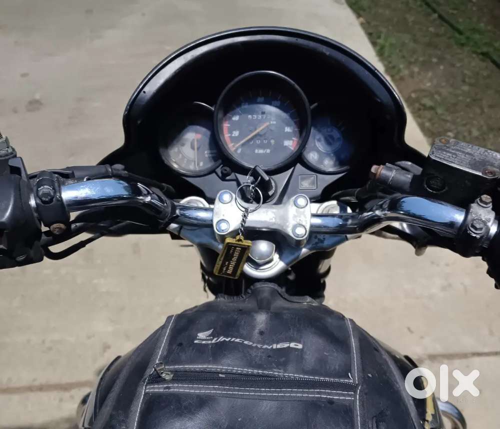 Good condition , usage is very less. no brokers  Call qoo3ll22o9