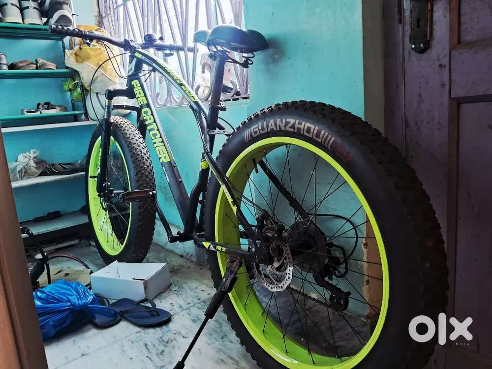 Fire Catcher fat bike 26 inch tyre with 21 gears ALLOY body