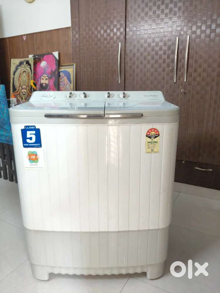 Lloyd semi automatic washing machine