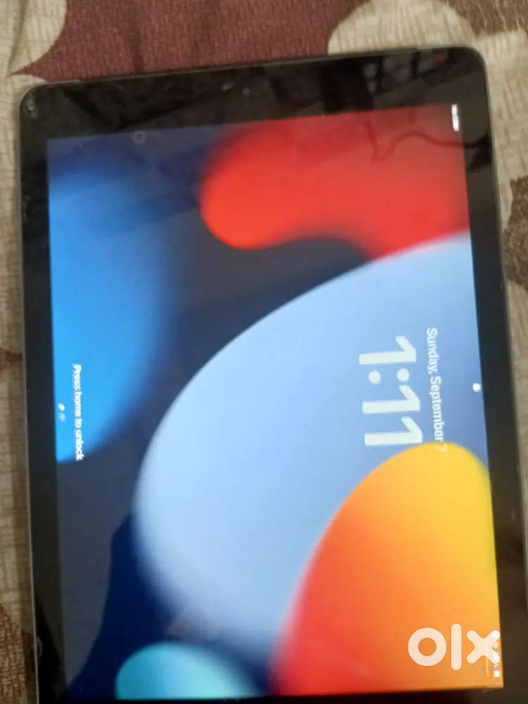 Very good condition ipad 6