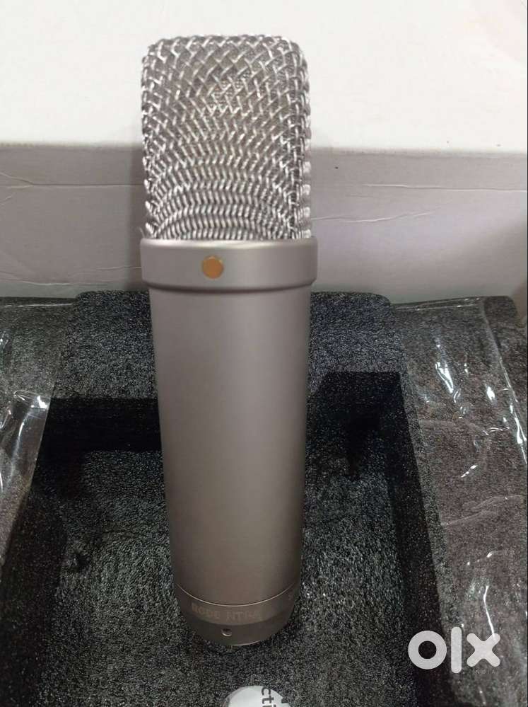 RODE NT1-A STUDIO MICROPHONE.