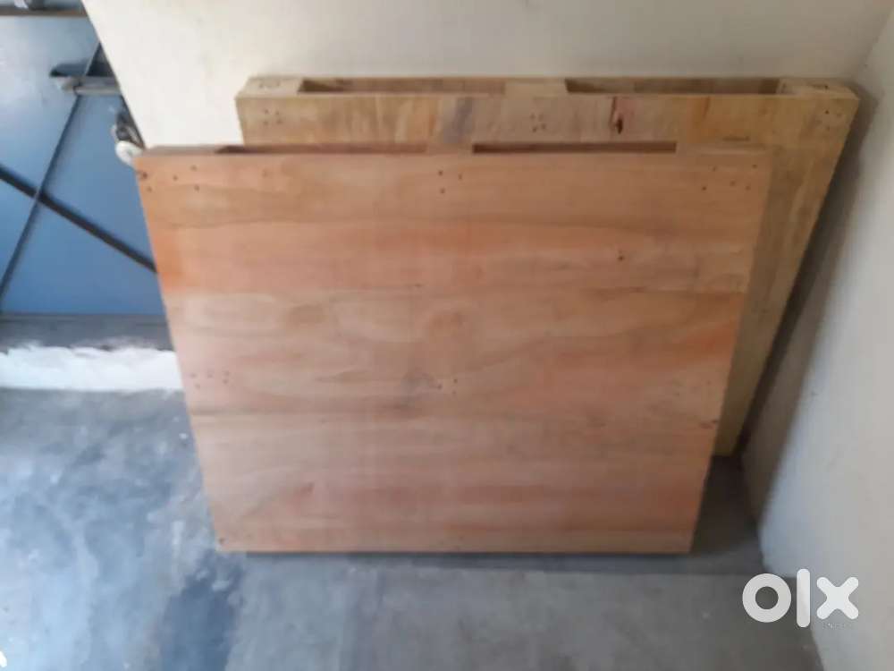 New wooden pallets 10 pcs available