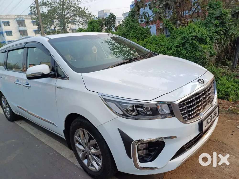 Kia Carnival 2020 Diesel 130000 Km Driven