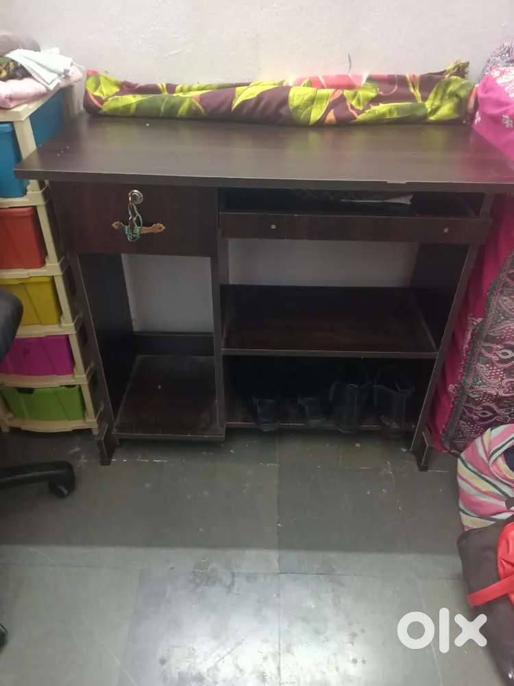 Computer Table