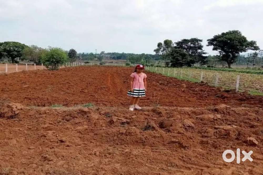 1acre 12.5 cents in kushalnagar to periyapatna highway