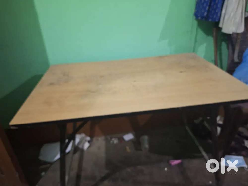 Table @ star