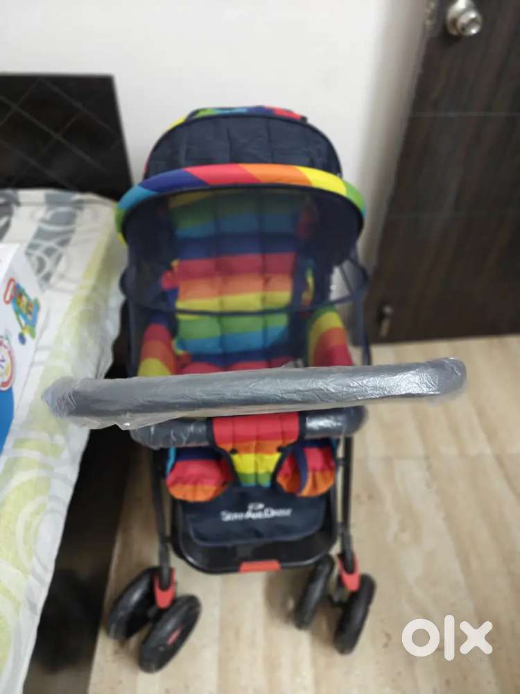 Star and Daisy Baby Pram/Stroller - Excellent Condition/Unused