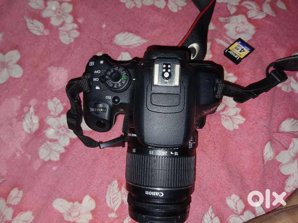 Canon EOS 700D
