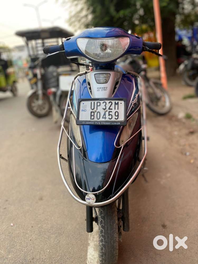 First Oner Koi Dikkat nhi hai Scooty me chalne me Axhi hai