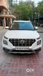 Hyundai Venue S Turbo DCT, 2019, Petrol