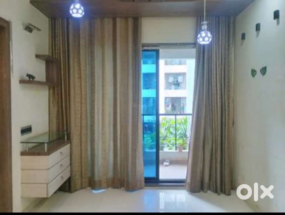 2 bhk flat for rent near by school market