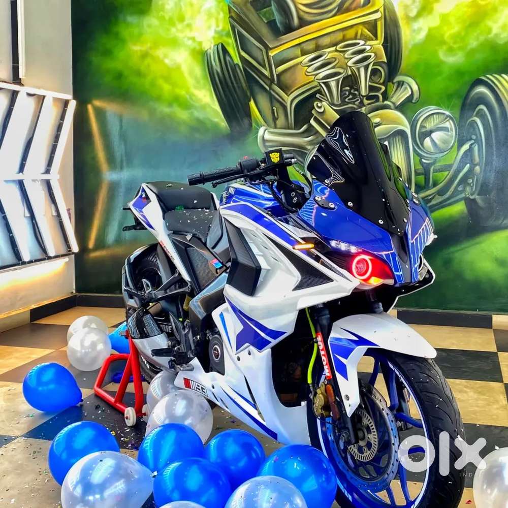 RS200 king of Bajaj  very good and neat condition