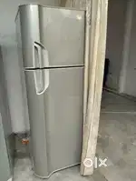 Godrej 325 litre 4 star refrigerator