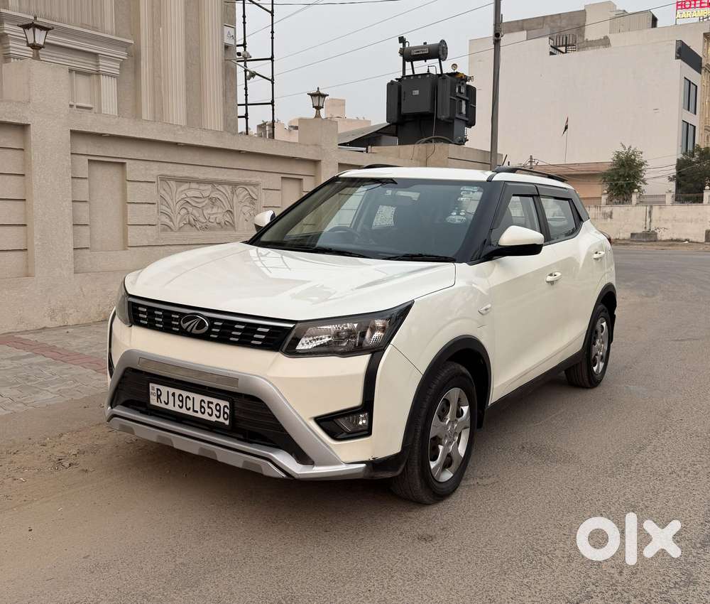 Mahindra XUV300 W6 Diesel, 2022, Diesel