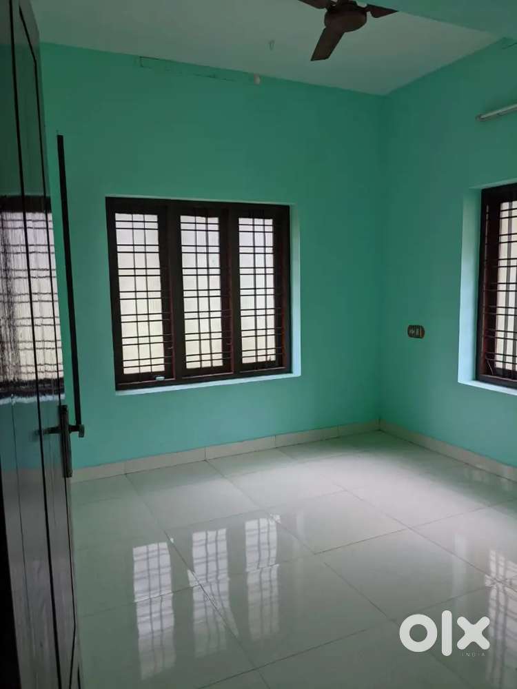 Rooms for Double Sharing @3500 and Single Sharing @7000 at Kazhakuttom